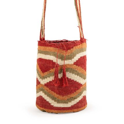 MOCHILA KANKUAMA TRIANGULOS Y ROMBOS ROJO BLANCO VERDE