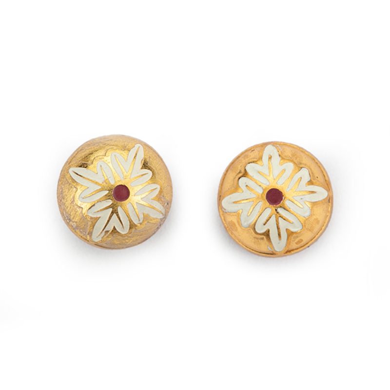 Aretes flor punto rojo