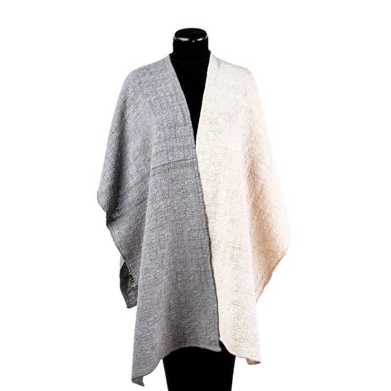 Ruana algodón orgánico gris blanco